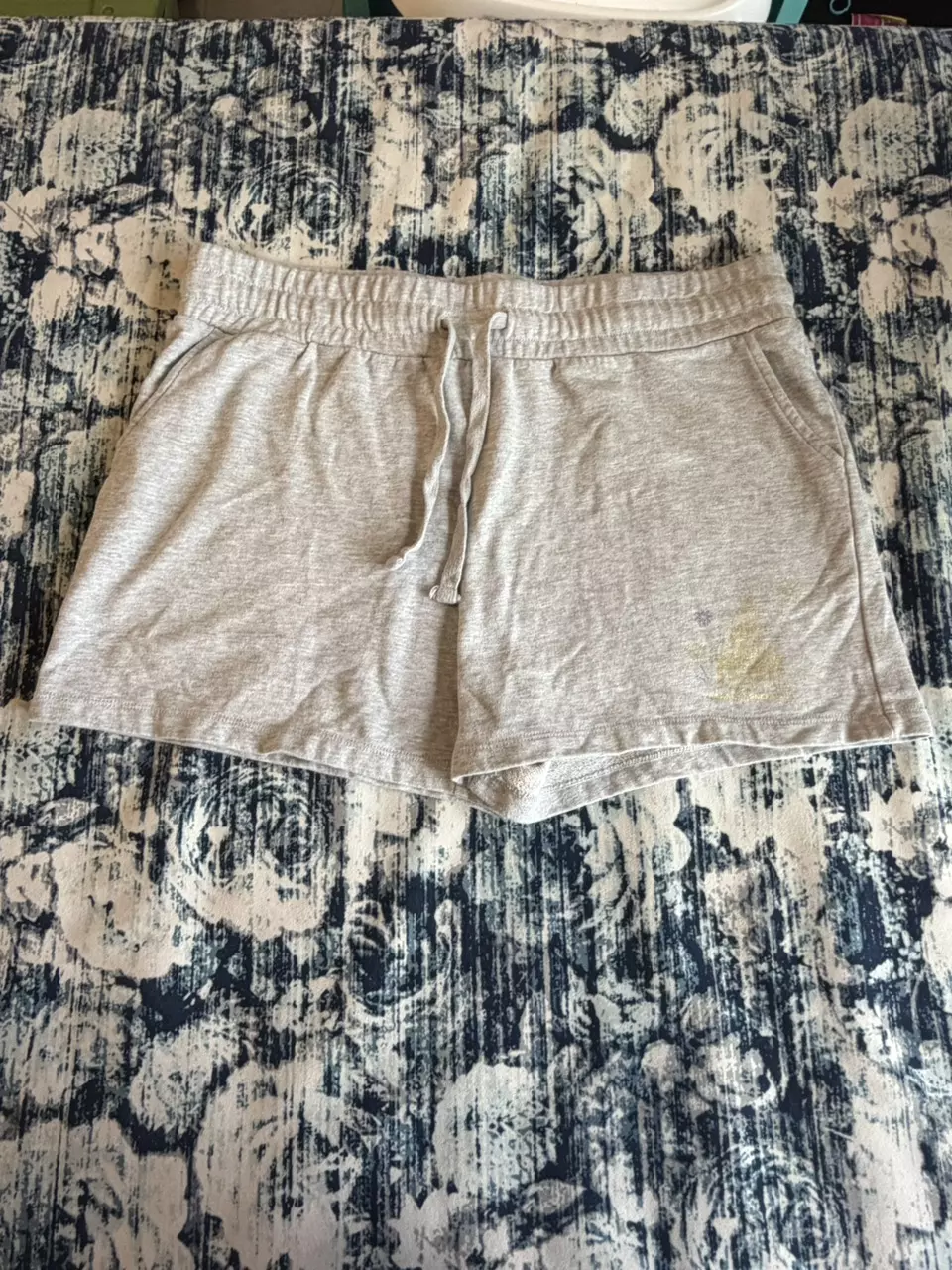 Disney Parks Walt Disney World Gold Castle Gray Sweat Shorts Women’s Size XL thumbnail