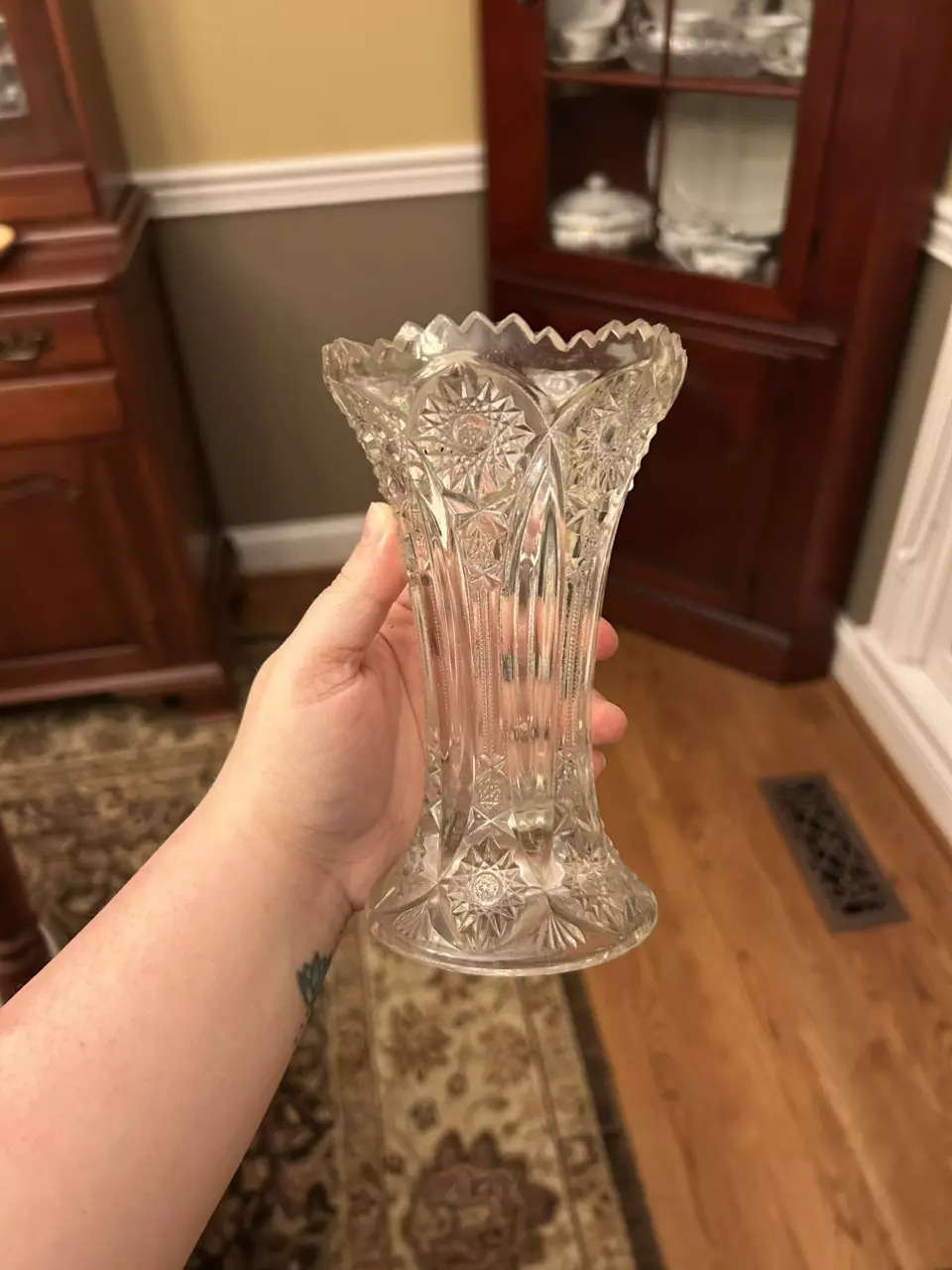Heisey EAPG vase thumbnail