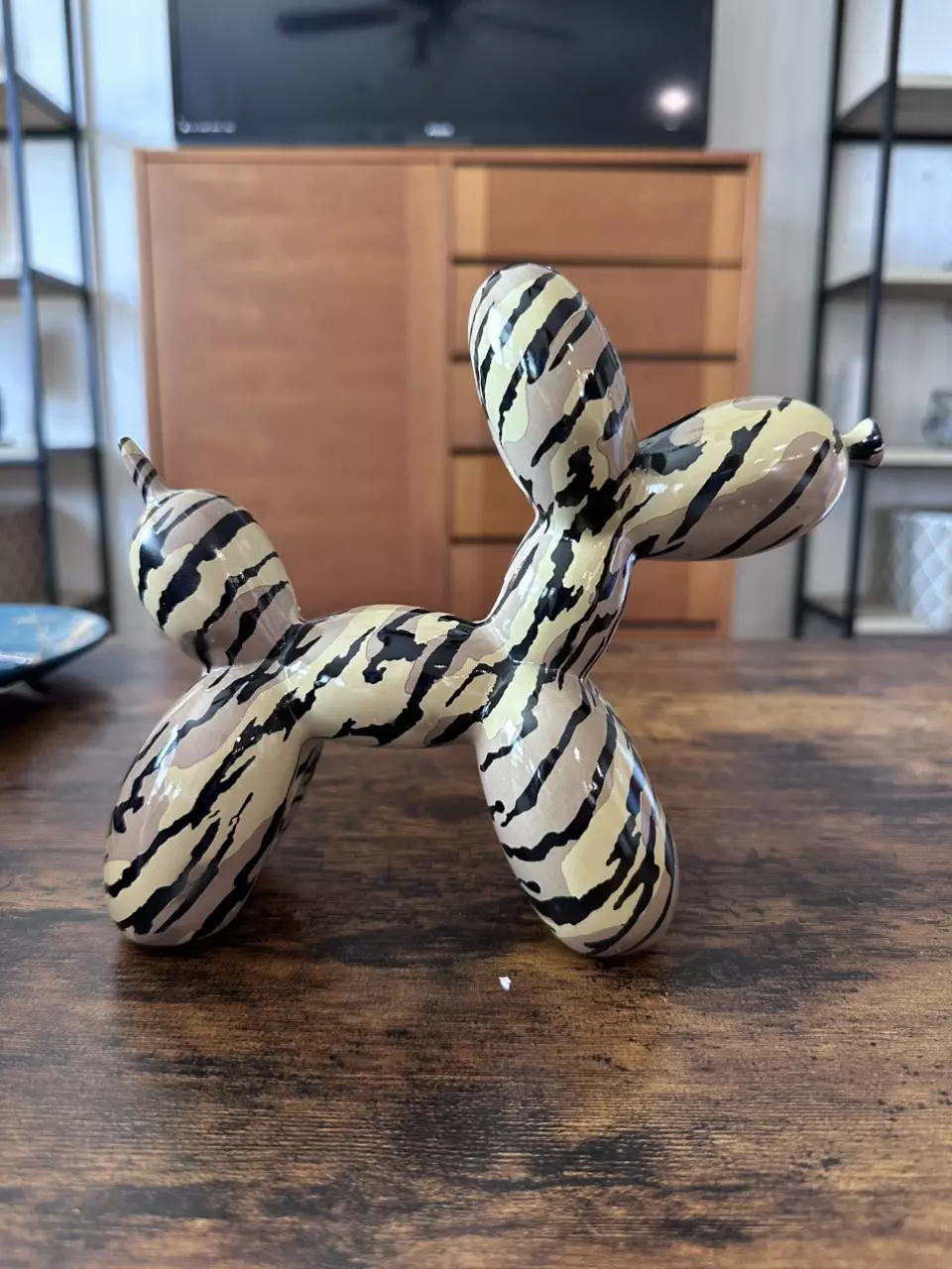 Tiger Stripe Balloon Dog thumbnail