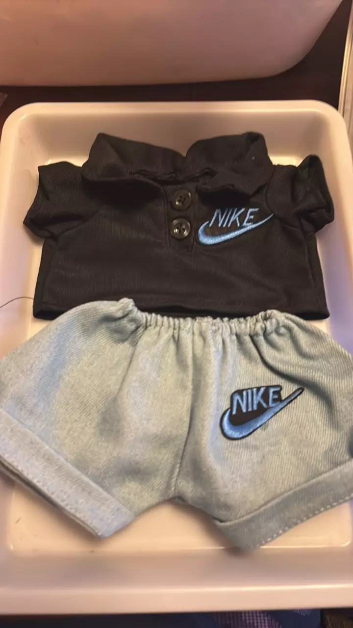 400% Baby Three Nike 2 pc Outfit thumbnail