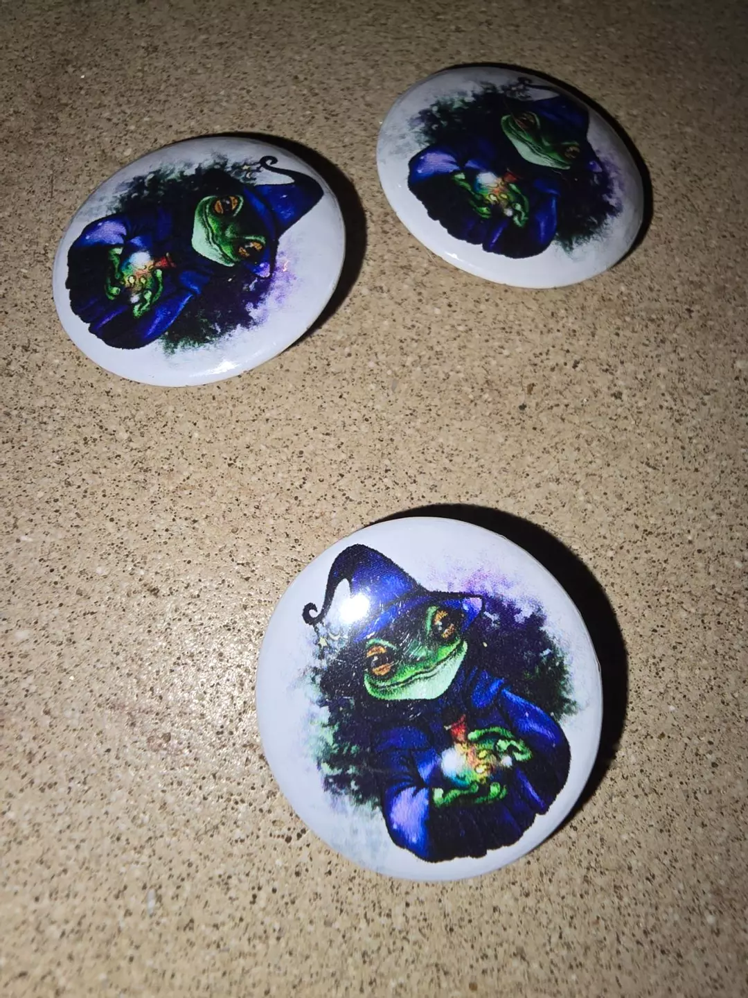 1inch Witch Frog AA Pins thumbnail
