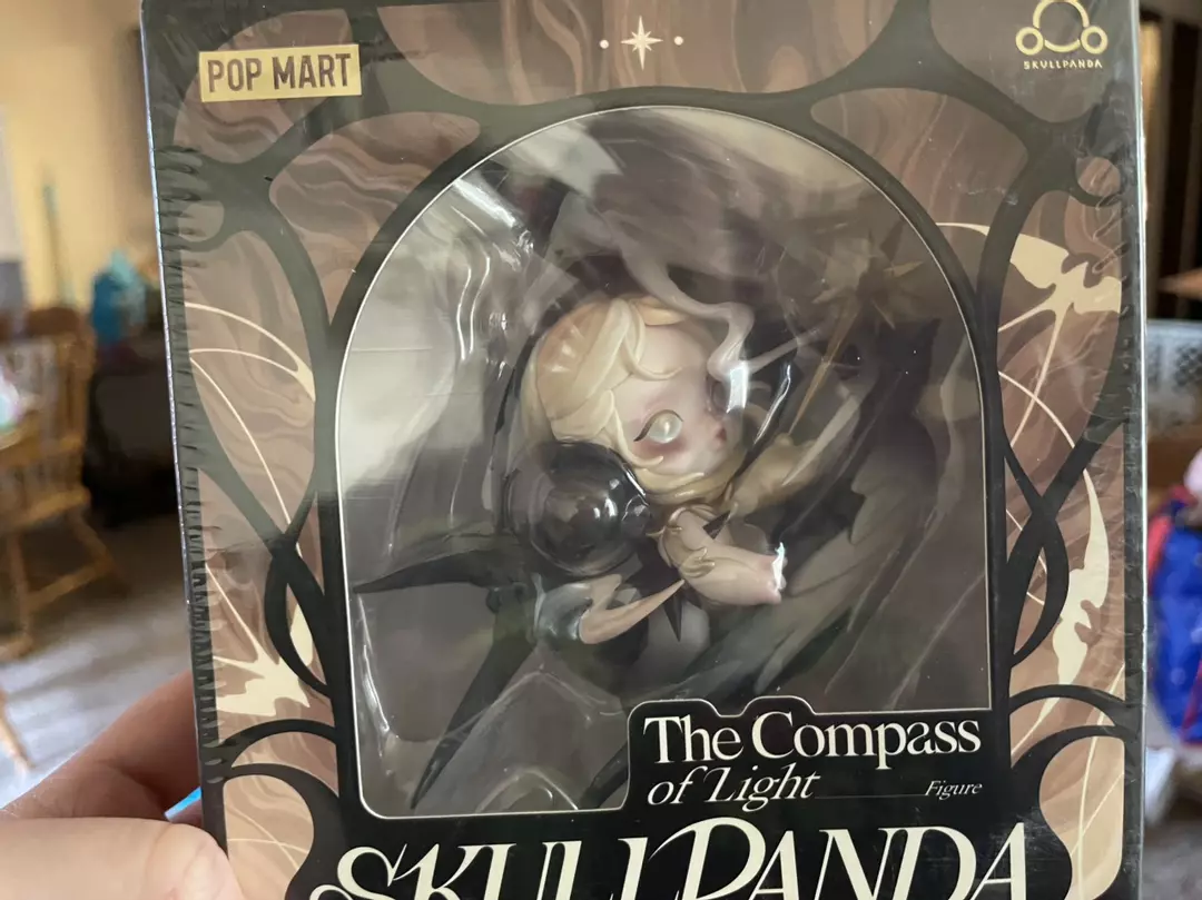 Skull Panda Compass of Light figure thumbnail