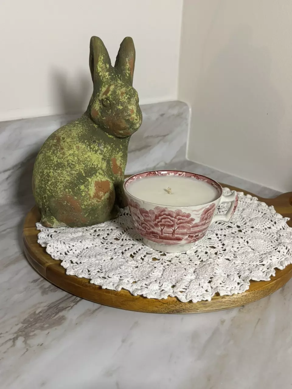 Velvet Feathers Strawberry Pineapple Candle thumbnail