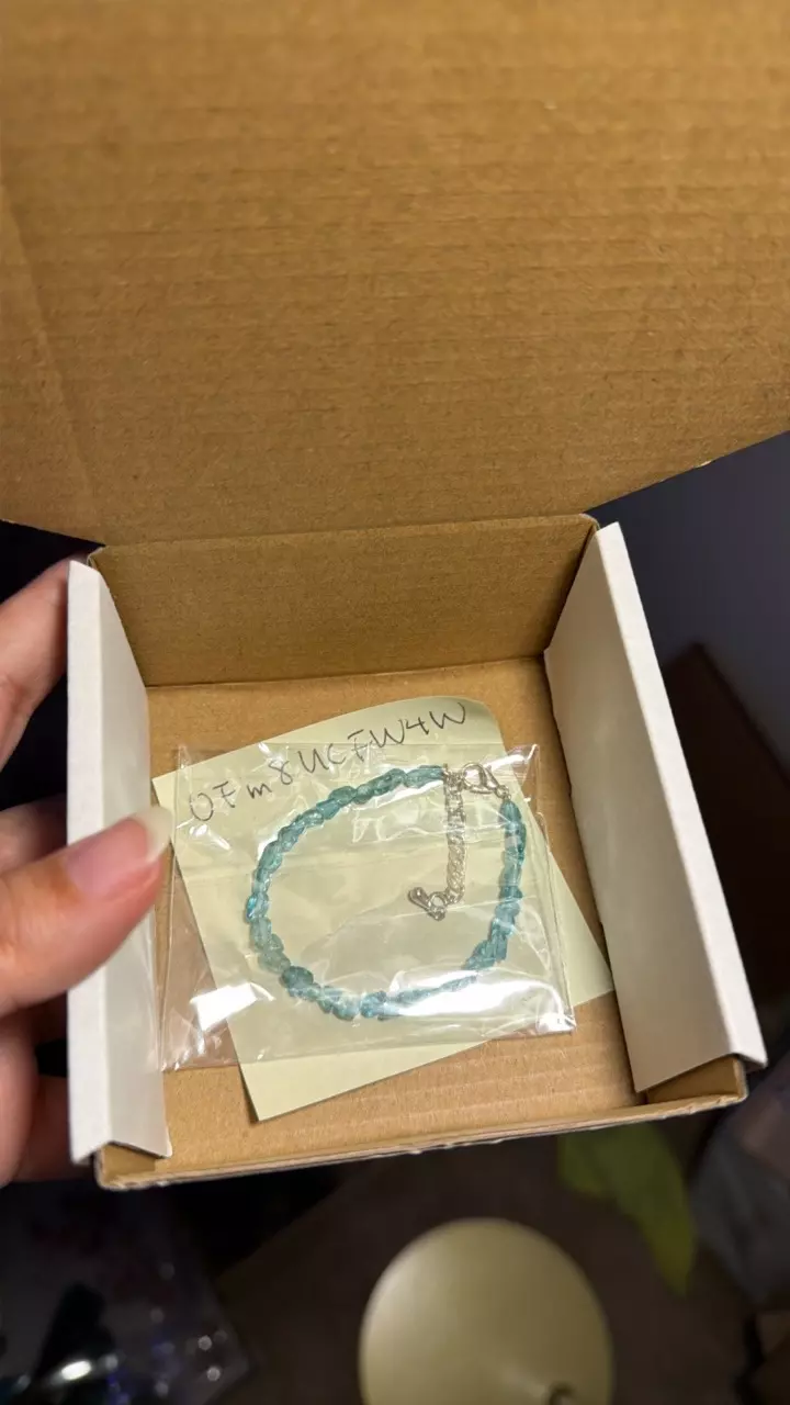 OFm8UCFW4W thumbnail