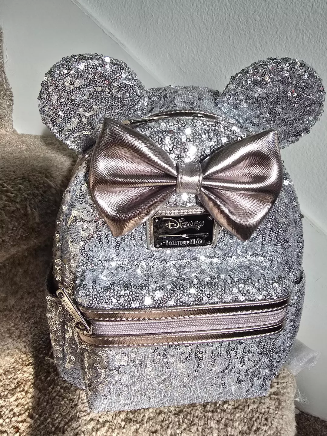 Silver/platinum sequin minnie loungefly thumbnail