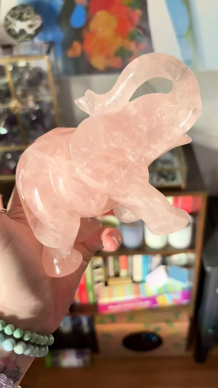 AAA grade gemmy rose quartz elephant thumbnail