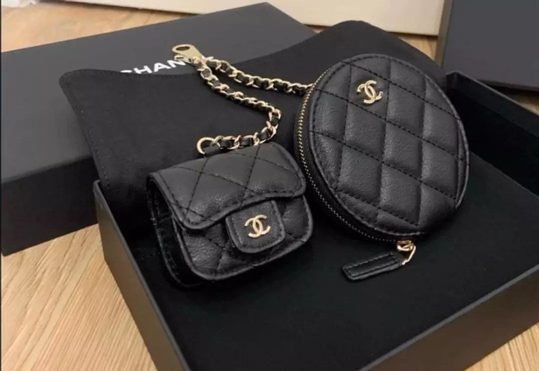 CHANEL Coin Pouch And AirPod Case Gift With Purchase VIP Novelty thumbnail
