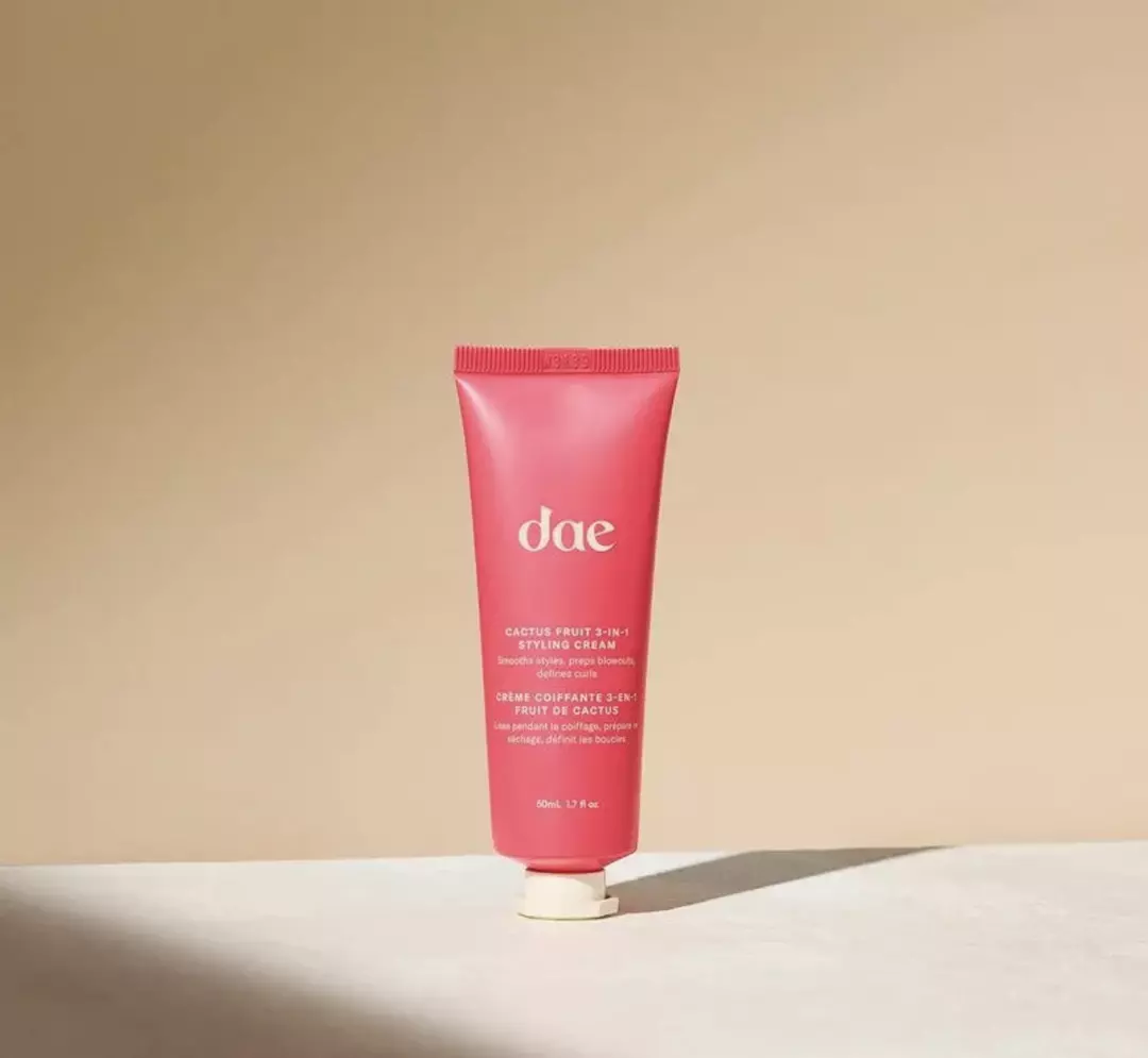 DAE CACTUS FRUIT 3-IN-1
STYLING CREAM 30 ml 1 oz thumbnail