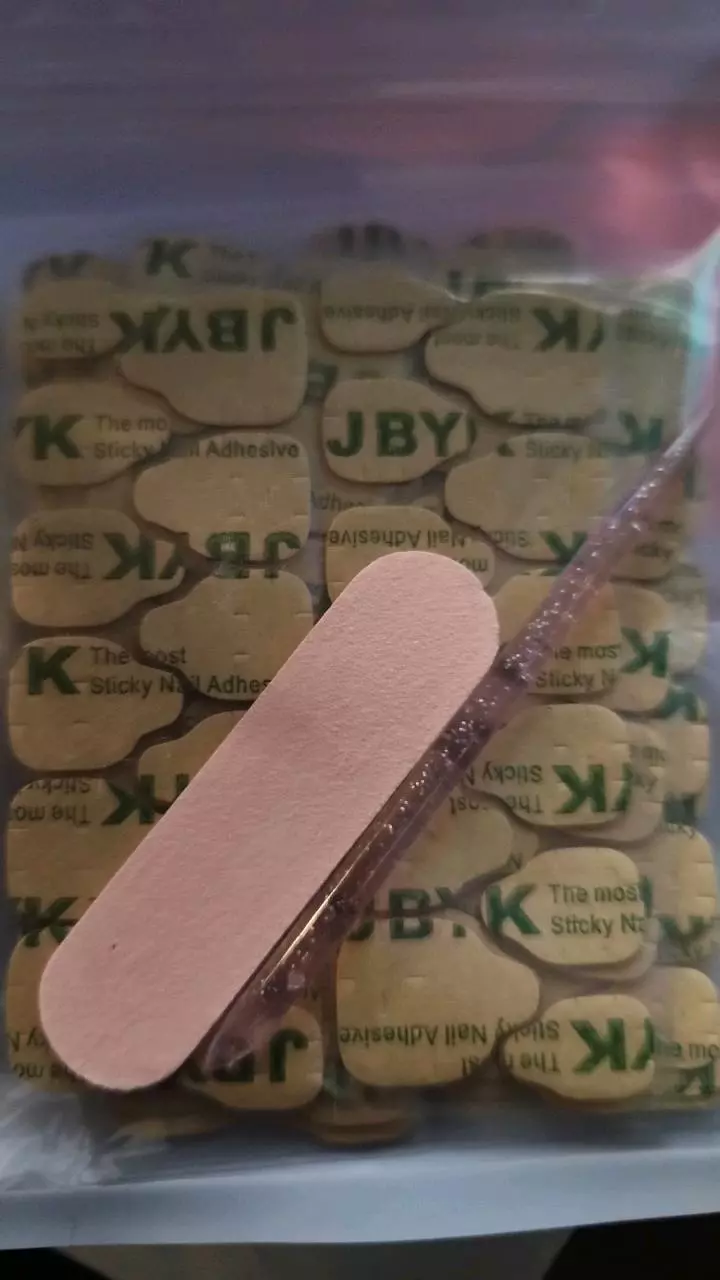 3mm Nail Adhesive Tabs thumbnail