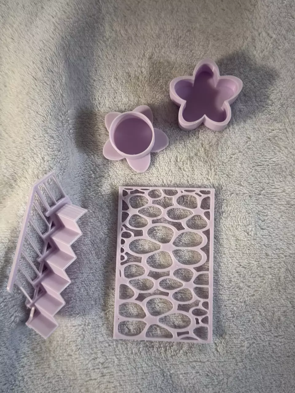 Lily 4pc Enclosure Decor in Lilac thumbnail