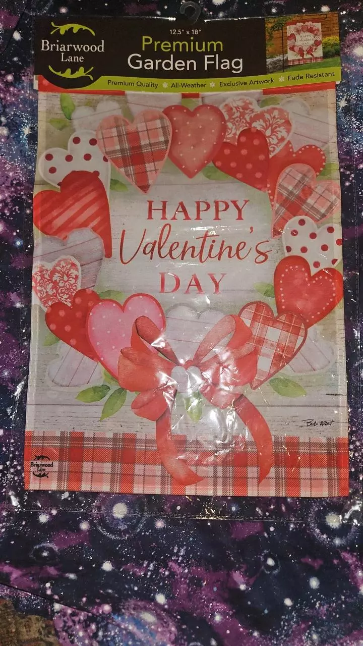 PREMIUM GARDEN FLAG thumbnail