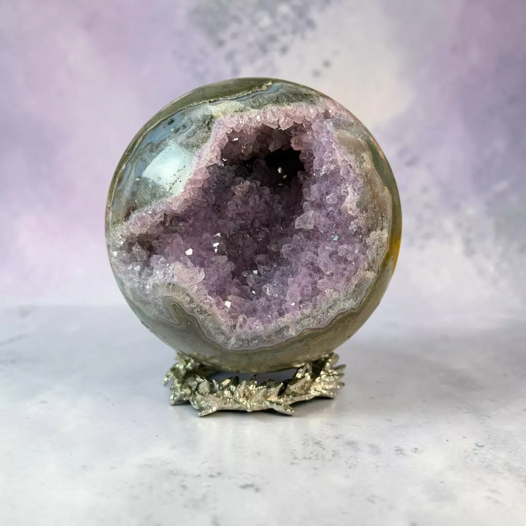 Amethyst Geode Sphere thumbnail