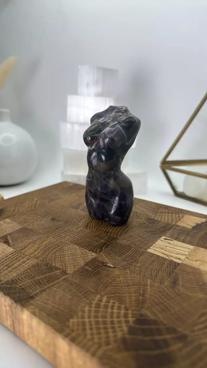 Chevron amethyst lady body thumbnail