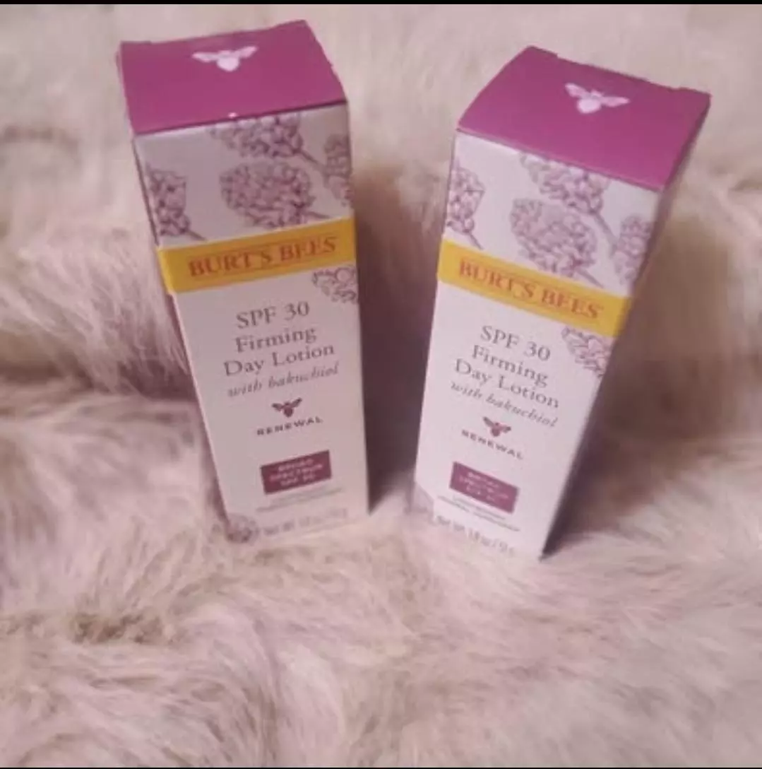 (2) Burt's Bees Renewal Firming Day Lotion SPF 30 – Brand New thumbnail