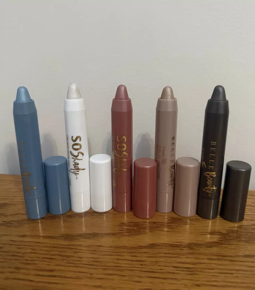 So Shady Eyeshadow Stick 1 each: SKY BLUE/CLOUD/PINK HAZE/GOLDEN/ GREEN TEA thumbnail