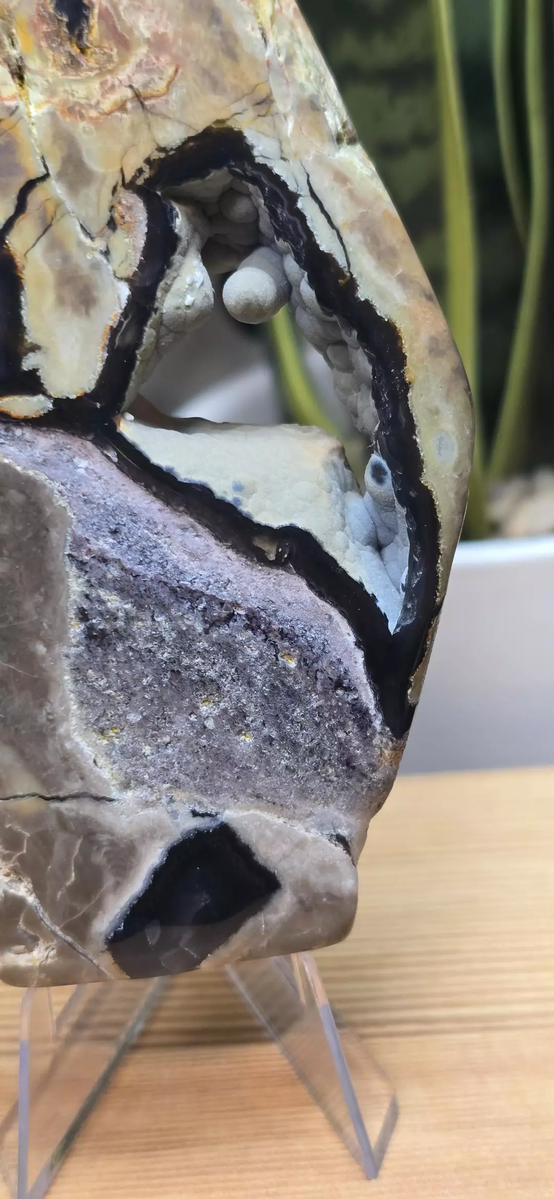 UV Reactive Volcano Agate Teardrop Portal Carving Glowing Crystal Sculpture Rare thumbnail