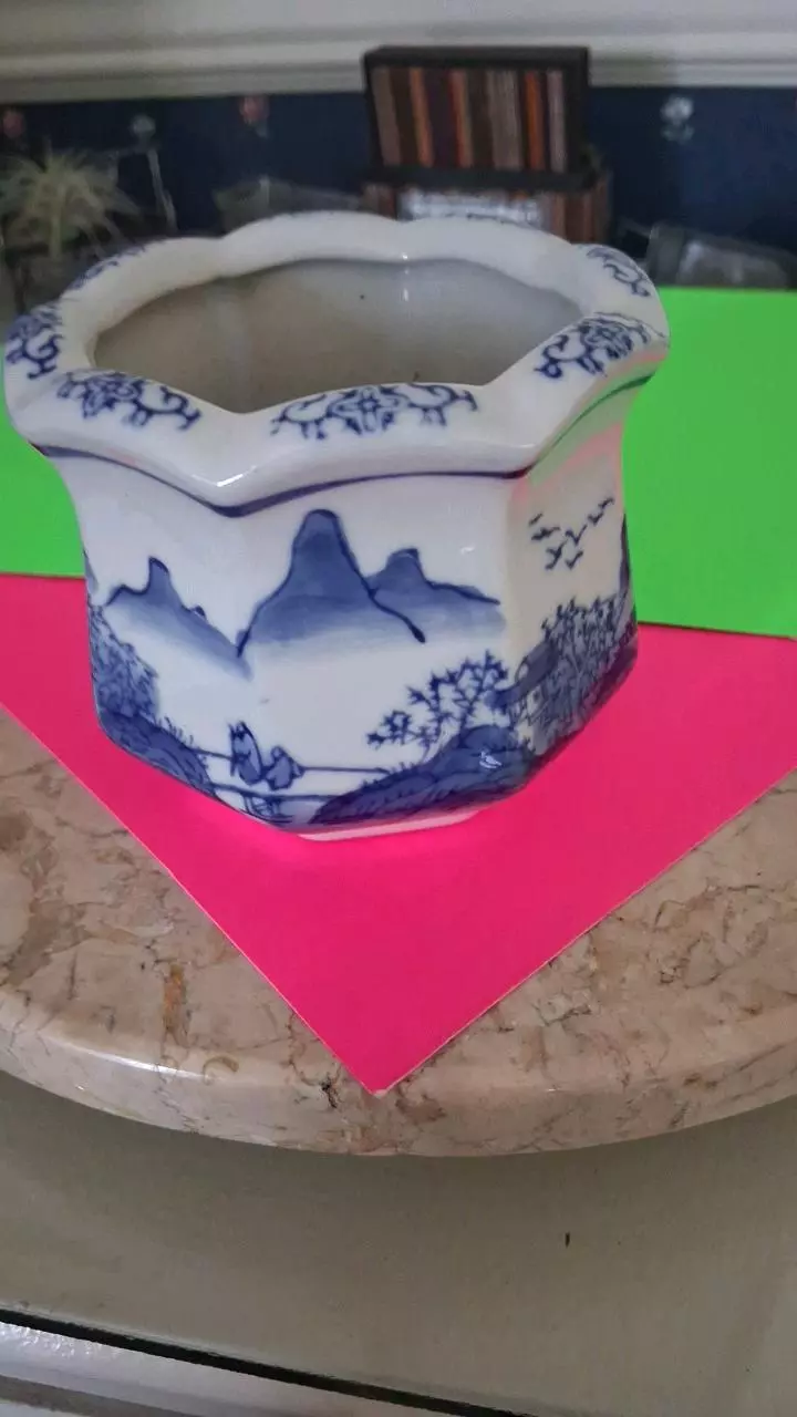 Blue and White Planter thumbnail