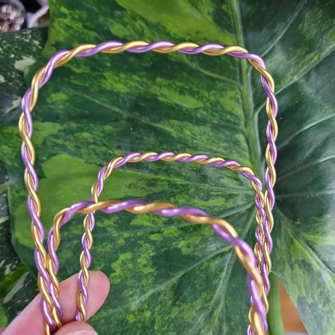 Set of 3 Sizes 14G Gold & Pink Aluminum Double Twist Plant Trellis thumbnail