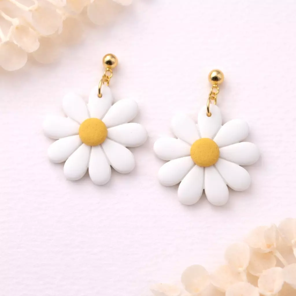 Daisy Dangle thumbnail