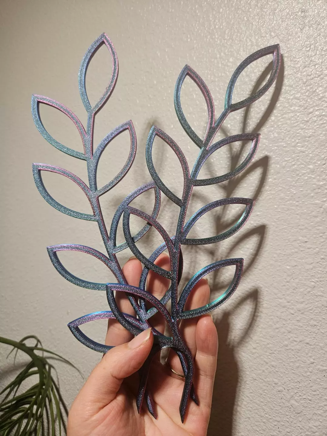 2 pack holographic leaf trellis thumbnail