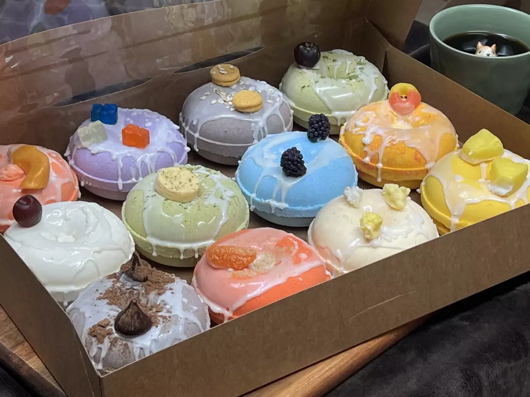 Full Dozen Donut Bath Bombs thumbnail