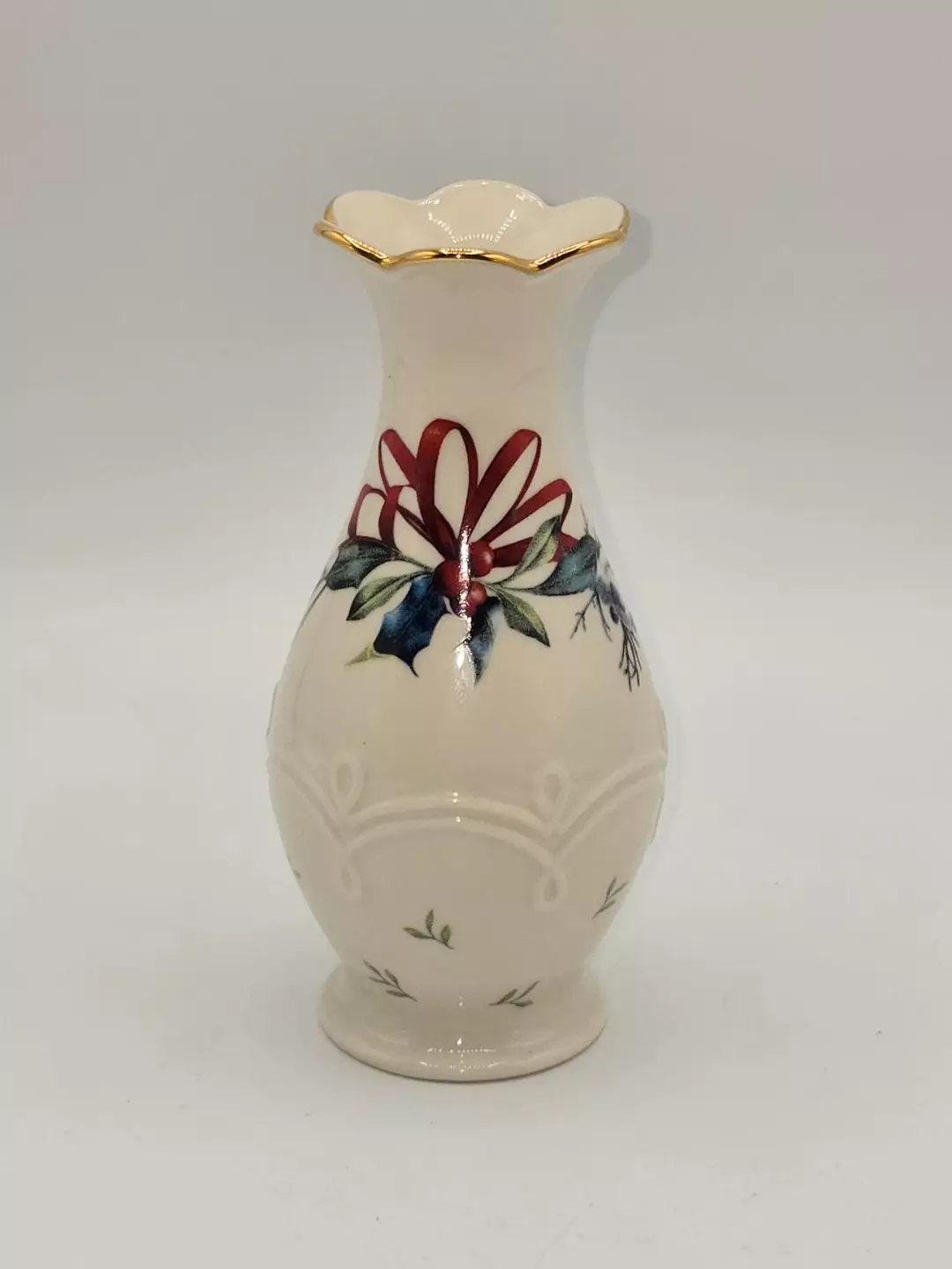 Lenox Winter Greetings Bud Vase Catherine McClung Holly Ribbon Gold Trim 5" thumbnail