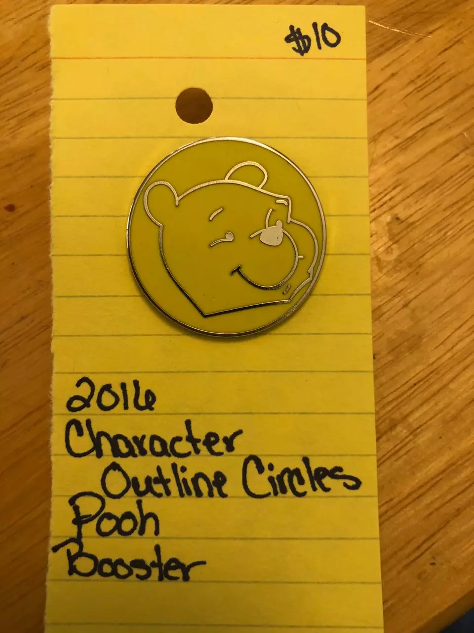 2016 Outline Circle Pooh pin thumbnail