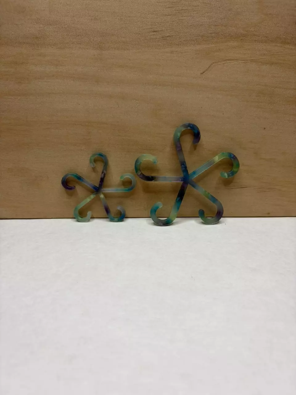 4pk Blackberry Tortoise Shell Stem Support (1big, 3 small) thumbnail