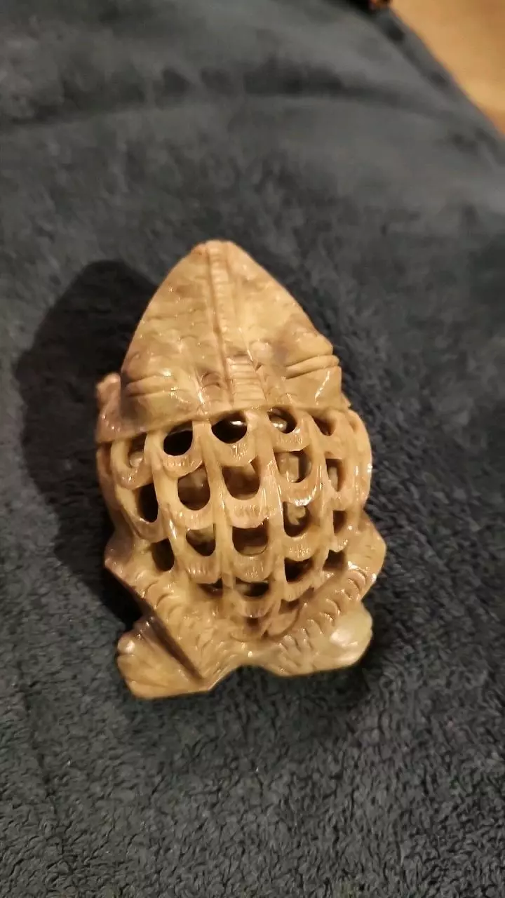 Soapstone pregnant FROG w baby inside was 36 thumbnail