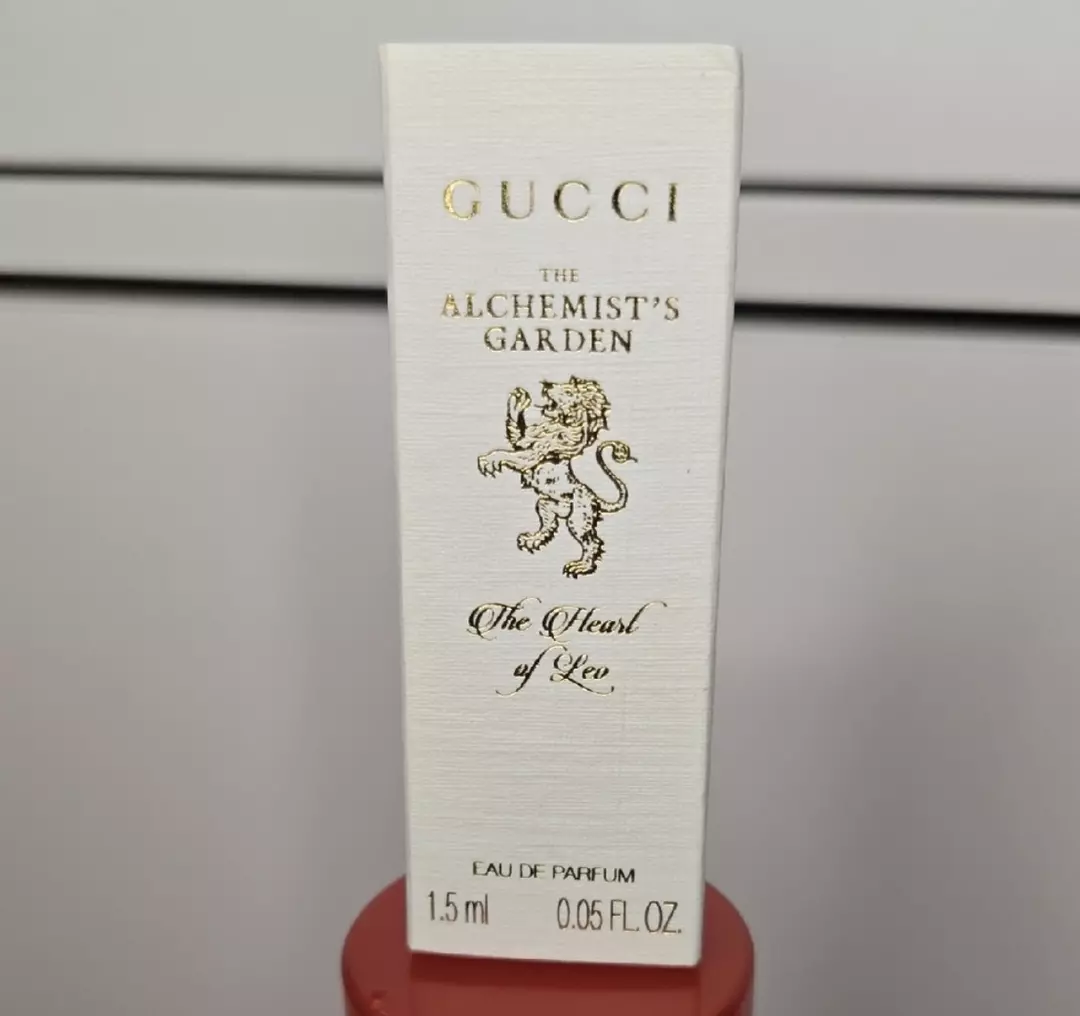 Gucci
The Alchemist's Garden The Heart Of Leo Eau de Parfum 1.5ml thumbnail