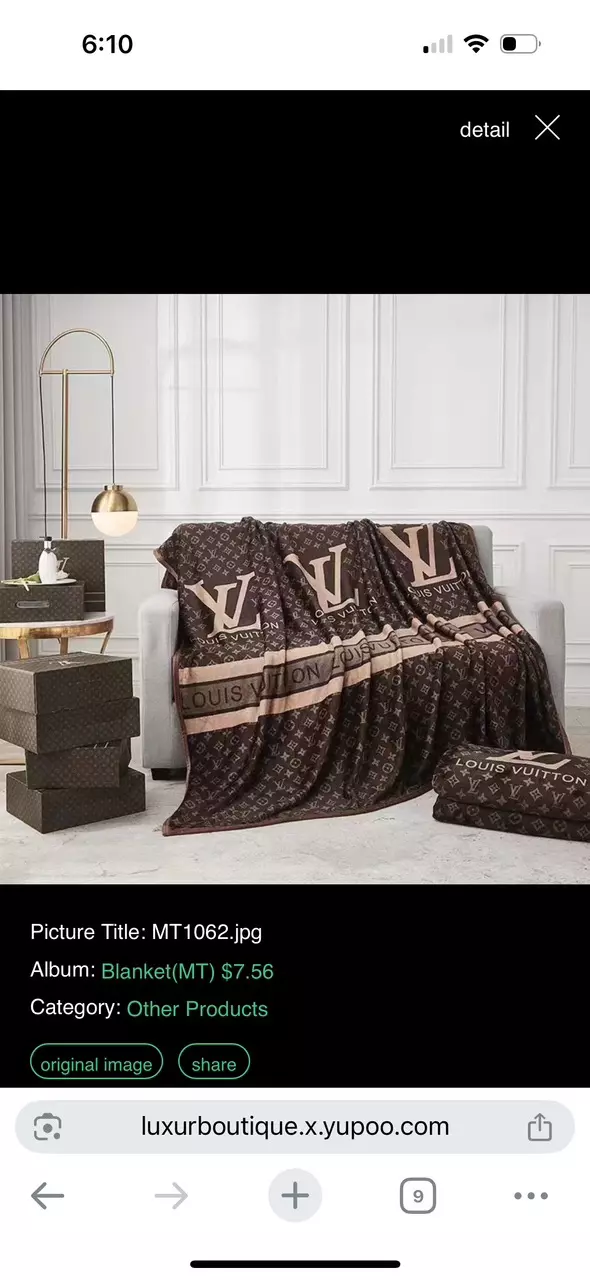 Luxe Throw Blankets – Designer Inspired Cozy Collection thumbnail