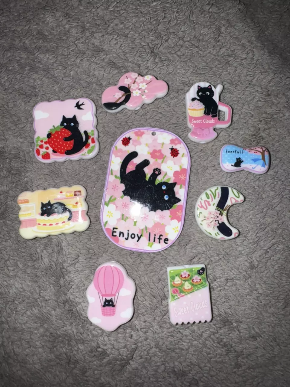 Cute black cat thumbnail