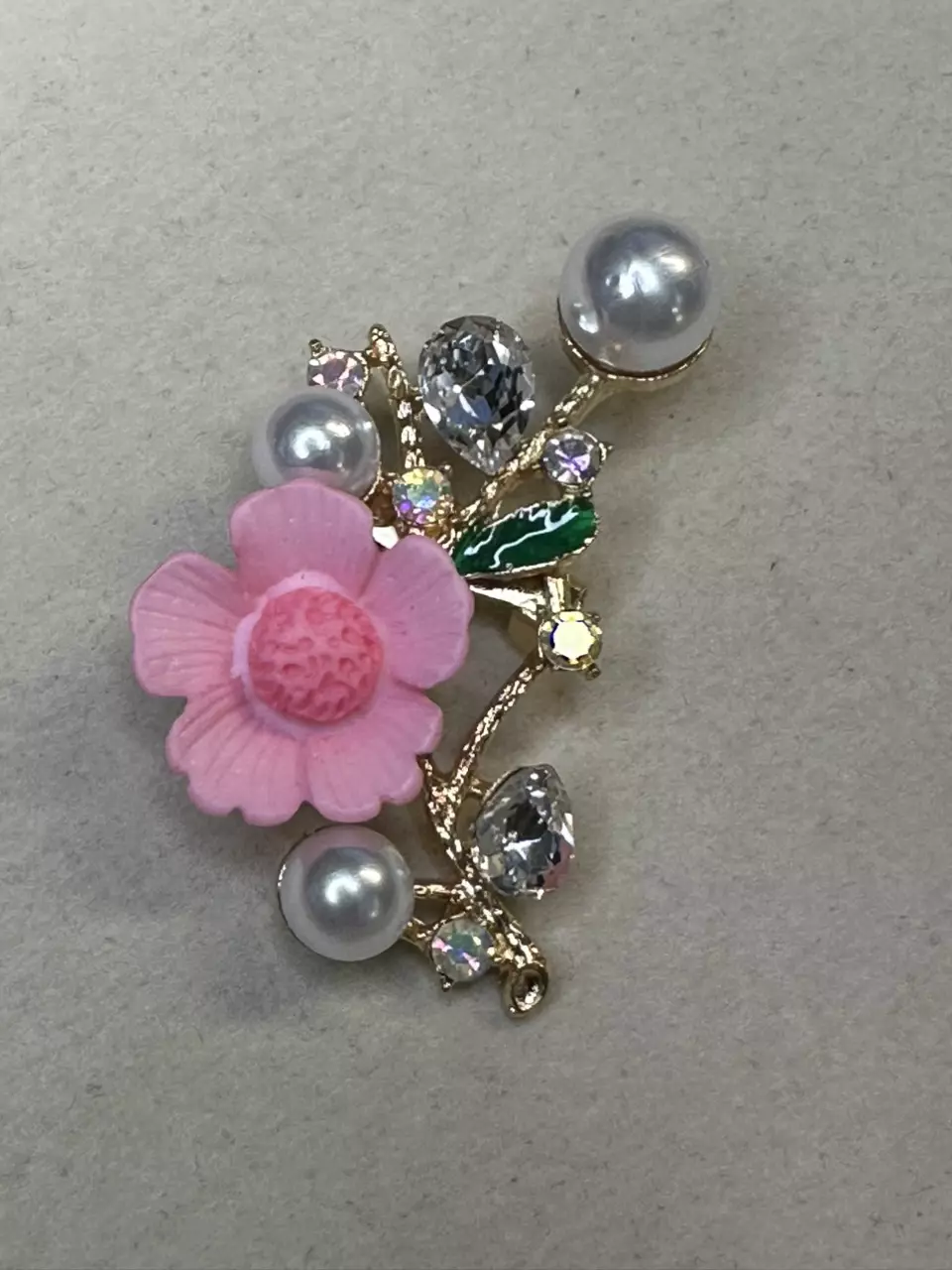 Pink flower/ pearl brooch thumbnail