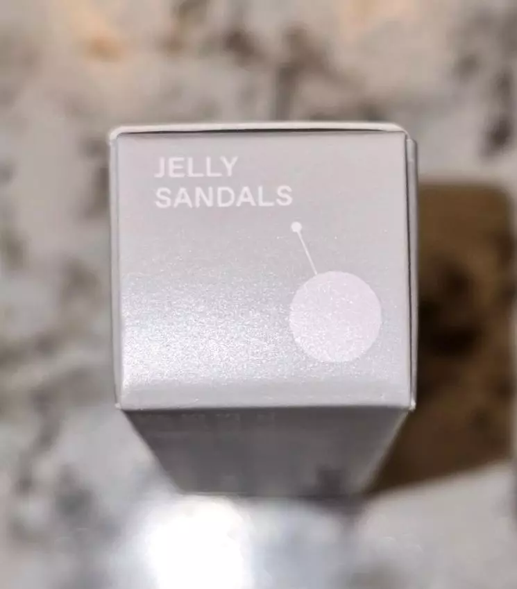 R.E.M. BEAUTY On Your Collar Plumping Lip Gloss DISCONTINUED thumbnail