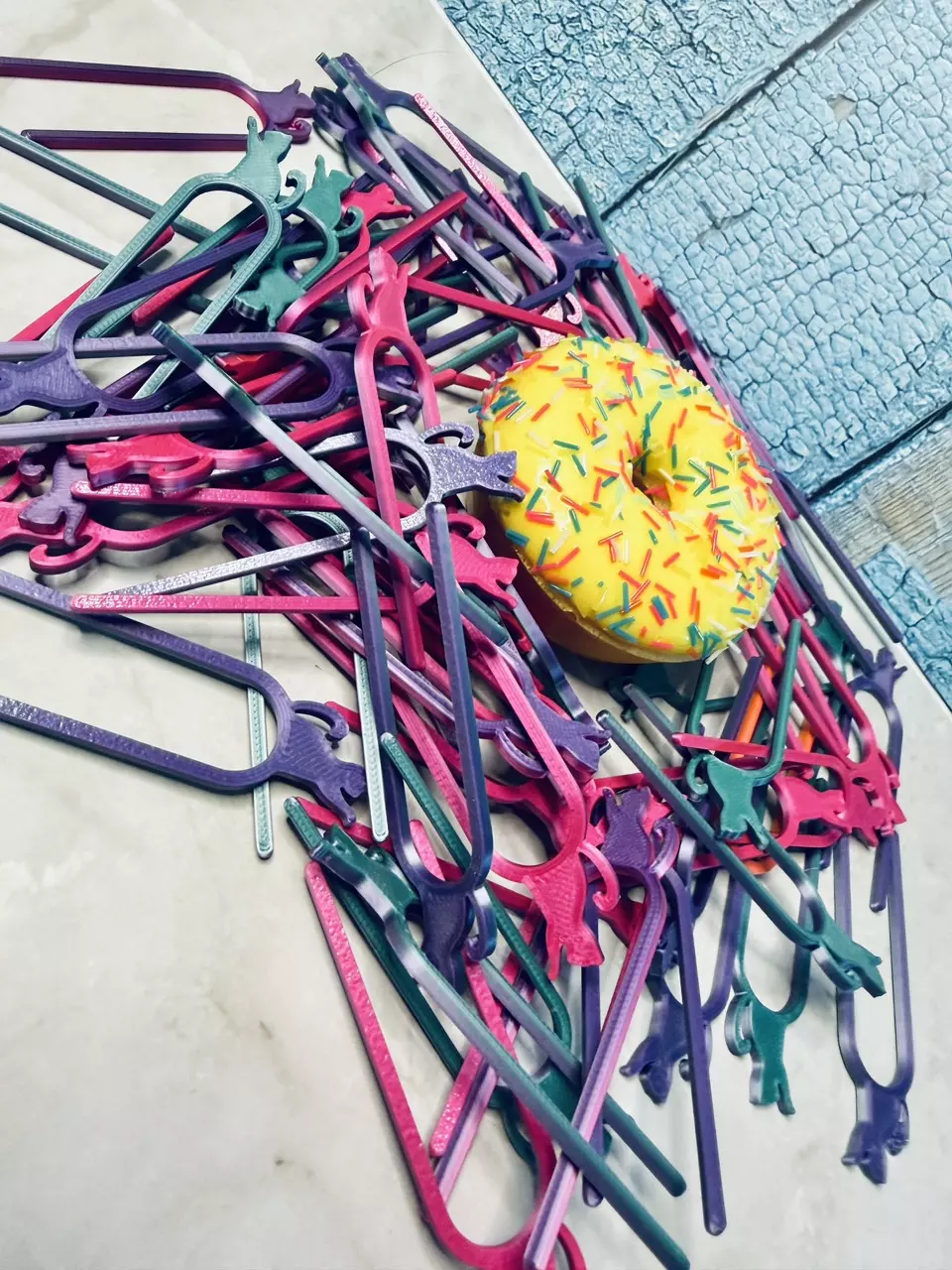 Kitty Propagation Pins (Qty:100) thumbnail