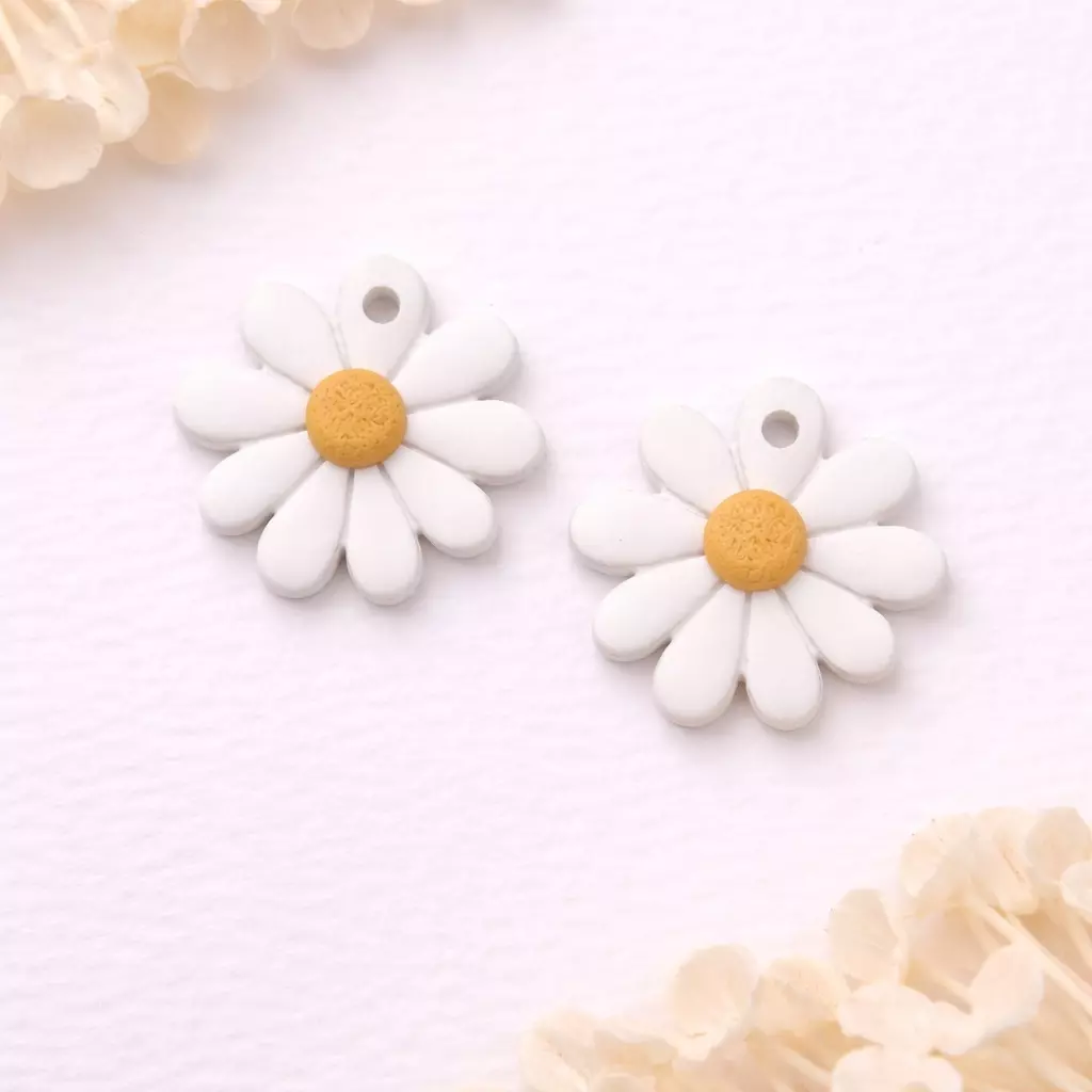 Daisy Charms thumbnail