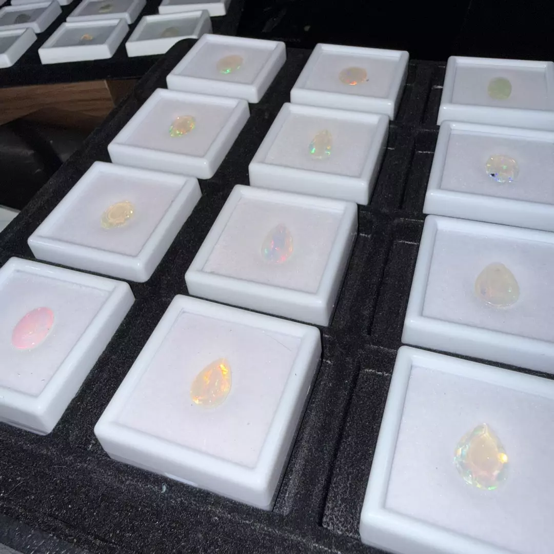 Larger Faceted OPALs thumbnail