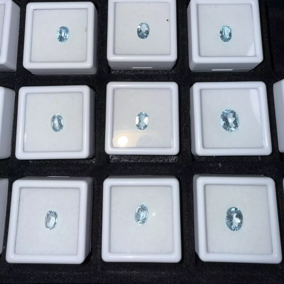 Swiss Blue TOPAZ Faceted Stone thumbnail