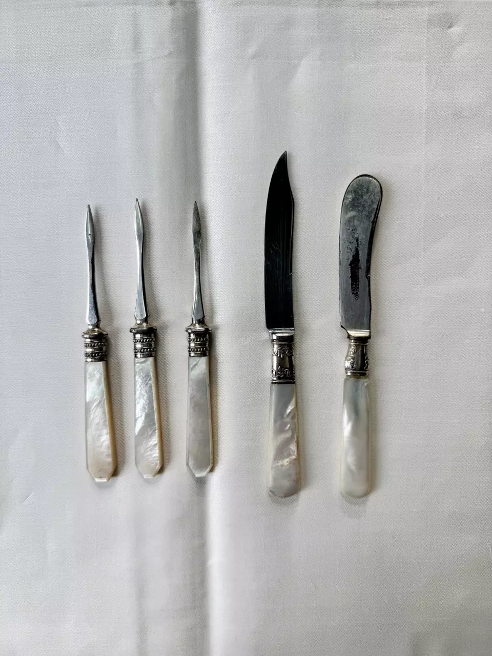 Antique MoP picks (3) thumbnail