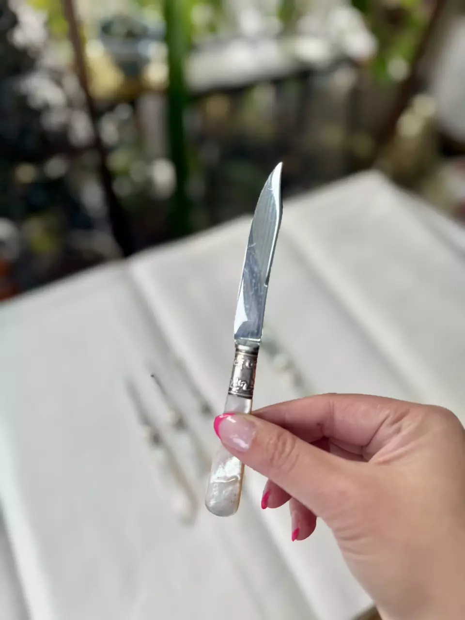 Antique knife spreader thumbnail