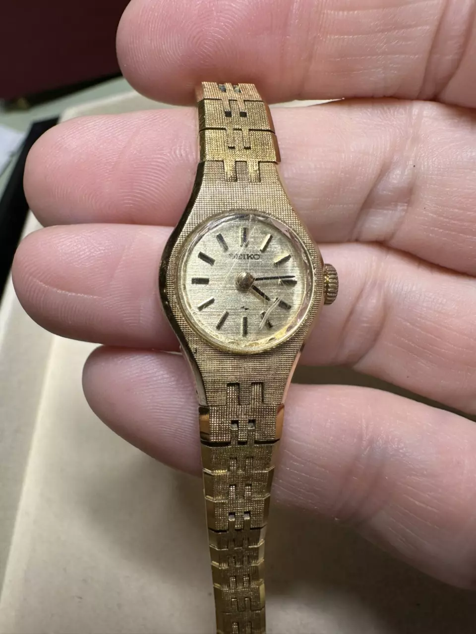 Vintage gold tone Seiko cocktail watch thumbnail