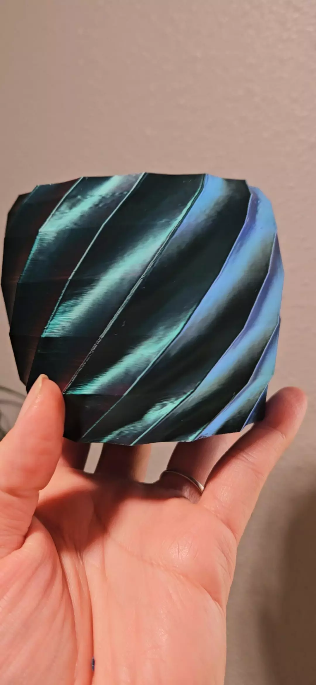 Holographic wave 3" pot thumbnail