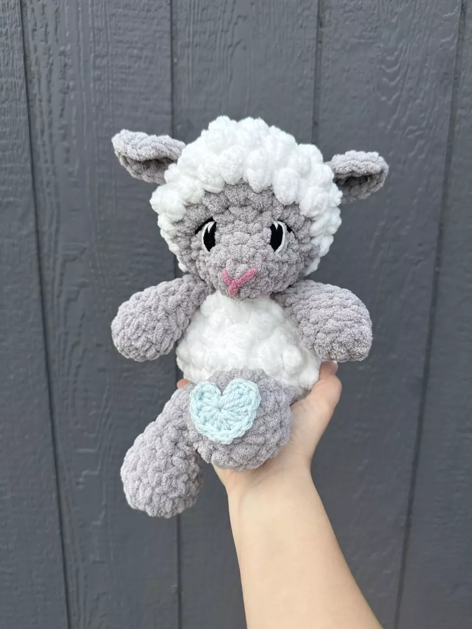 Birthstone lamb thumbnail