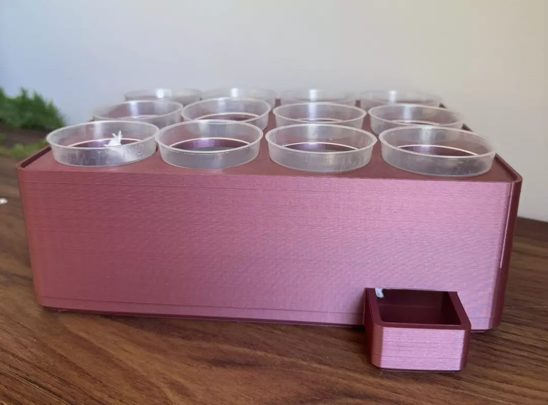 Bottoms Up Self-Watering Station thumbnail