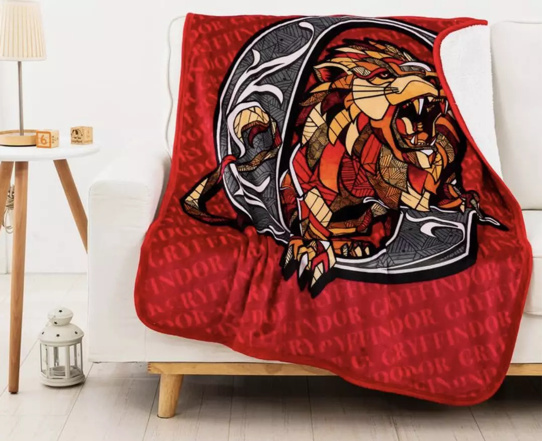H Potter - Roar For Gryffindor 40” x 50” Silk Touch Sherpa Throw thumbnail
