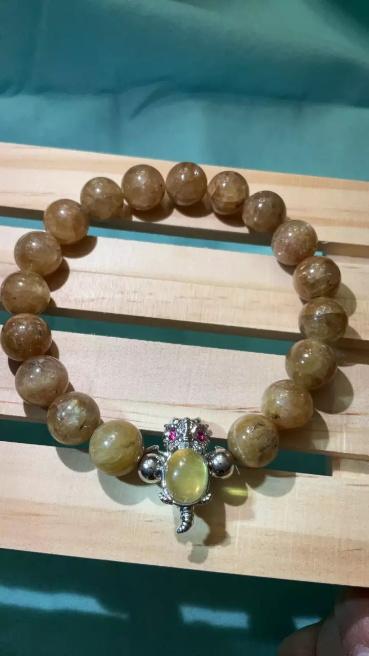 Golden Apatite 10.7mm thumbnail