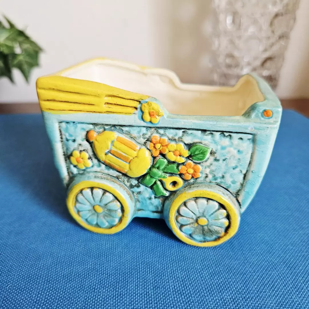 D Ann Imports Ceramic Baby Carriage thumbnail