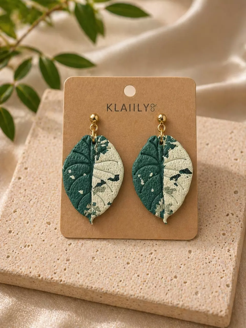 Maharani Alocasia thumbnail