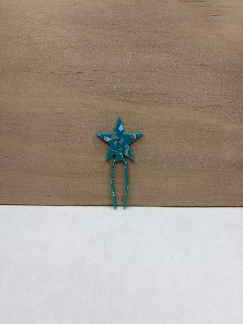 5pk Teal Glitter Chip Star Prop Pin thumbnail
