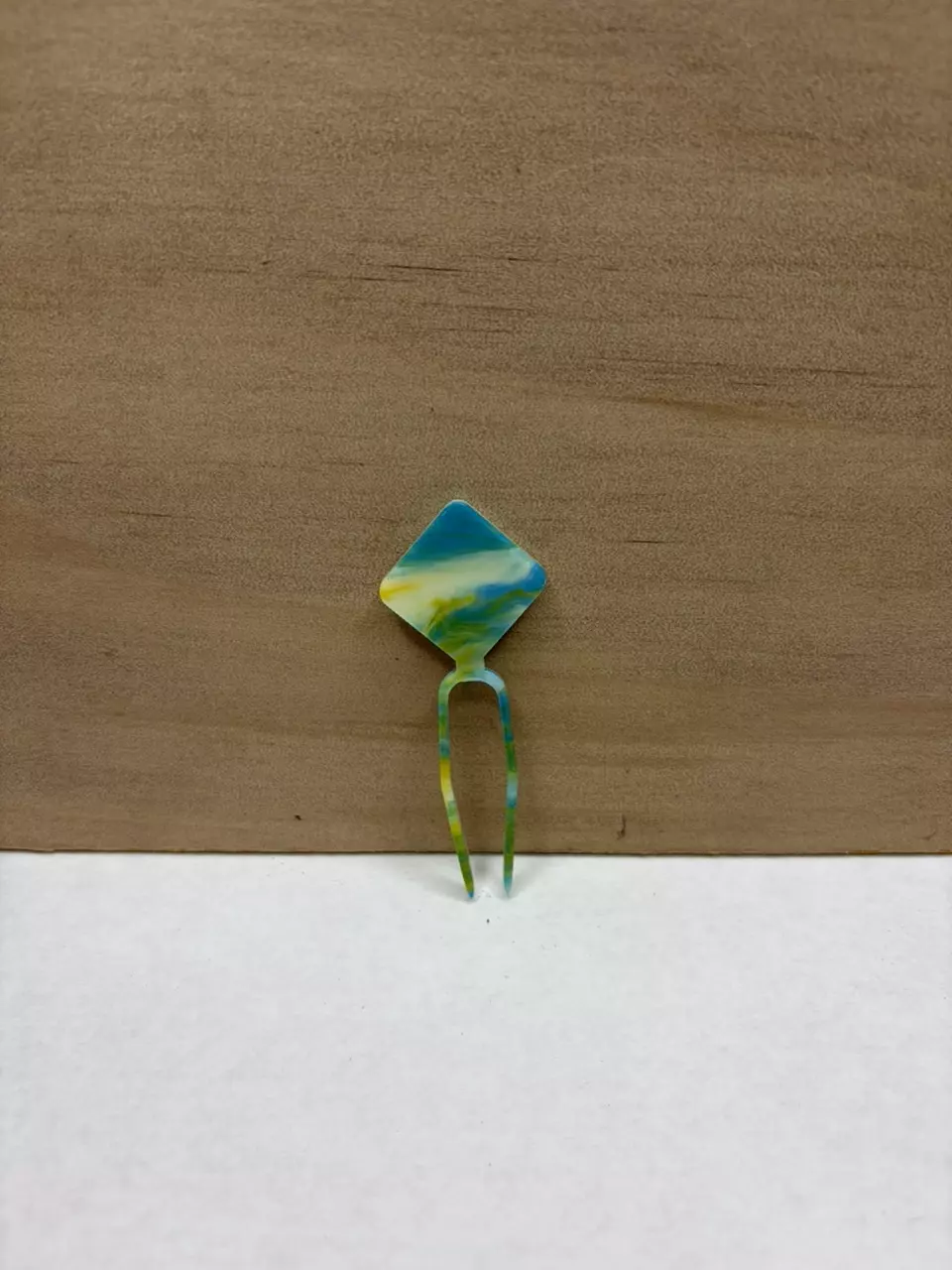 5pk Blue/Yellow Mist Diamond Prop Pins thumbnail